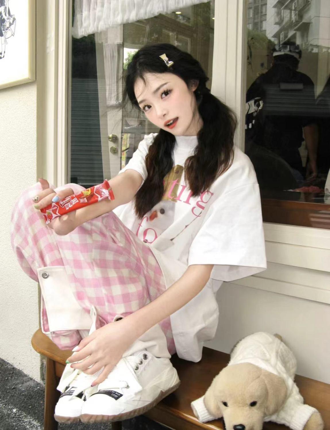 少女夏日时尚穿搭秀